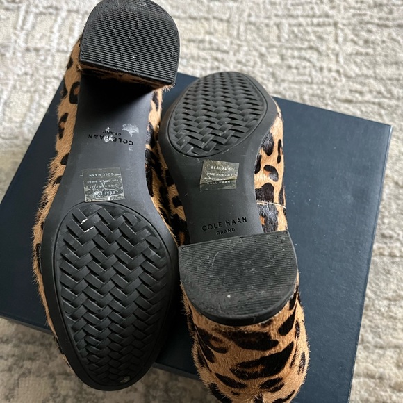 Cole Haan leopard print block heel size 5 - Picture 3 of 5